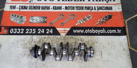 Volkswagen Golf / Passat 1.6 TDI (04L105021B / 04LB) Krank Mili – Orijinal Çıkma